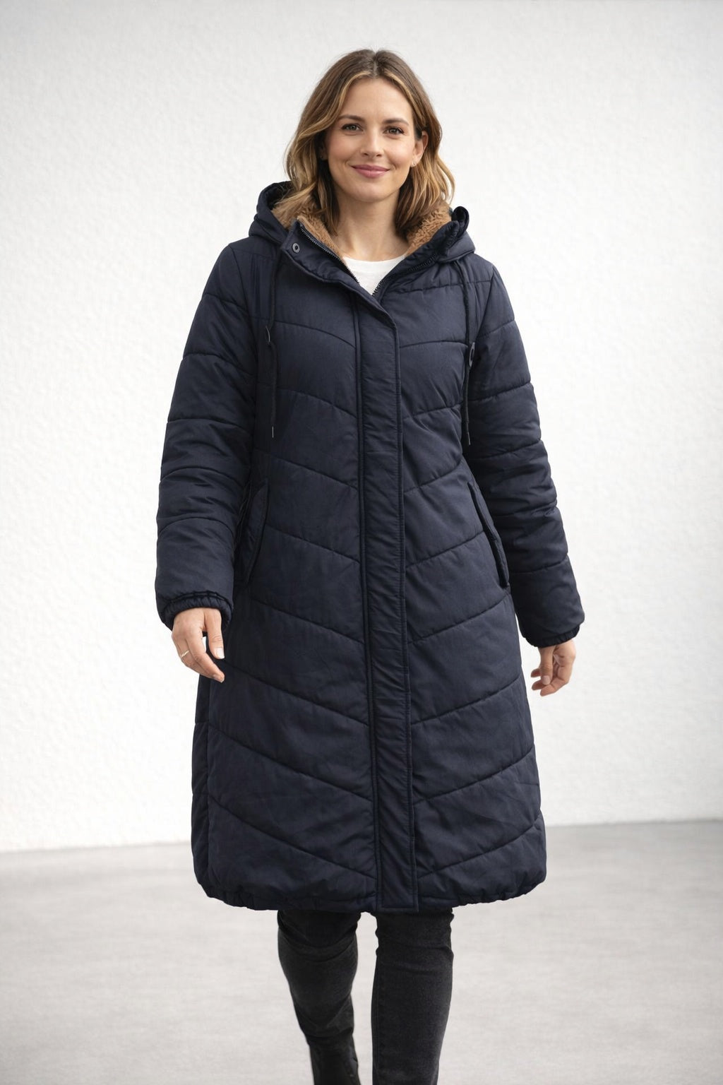 Lara | Parka Larga Acolchada Mujer con Capucha