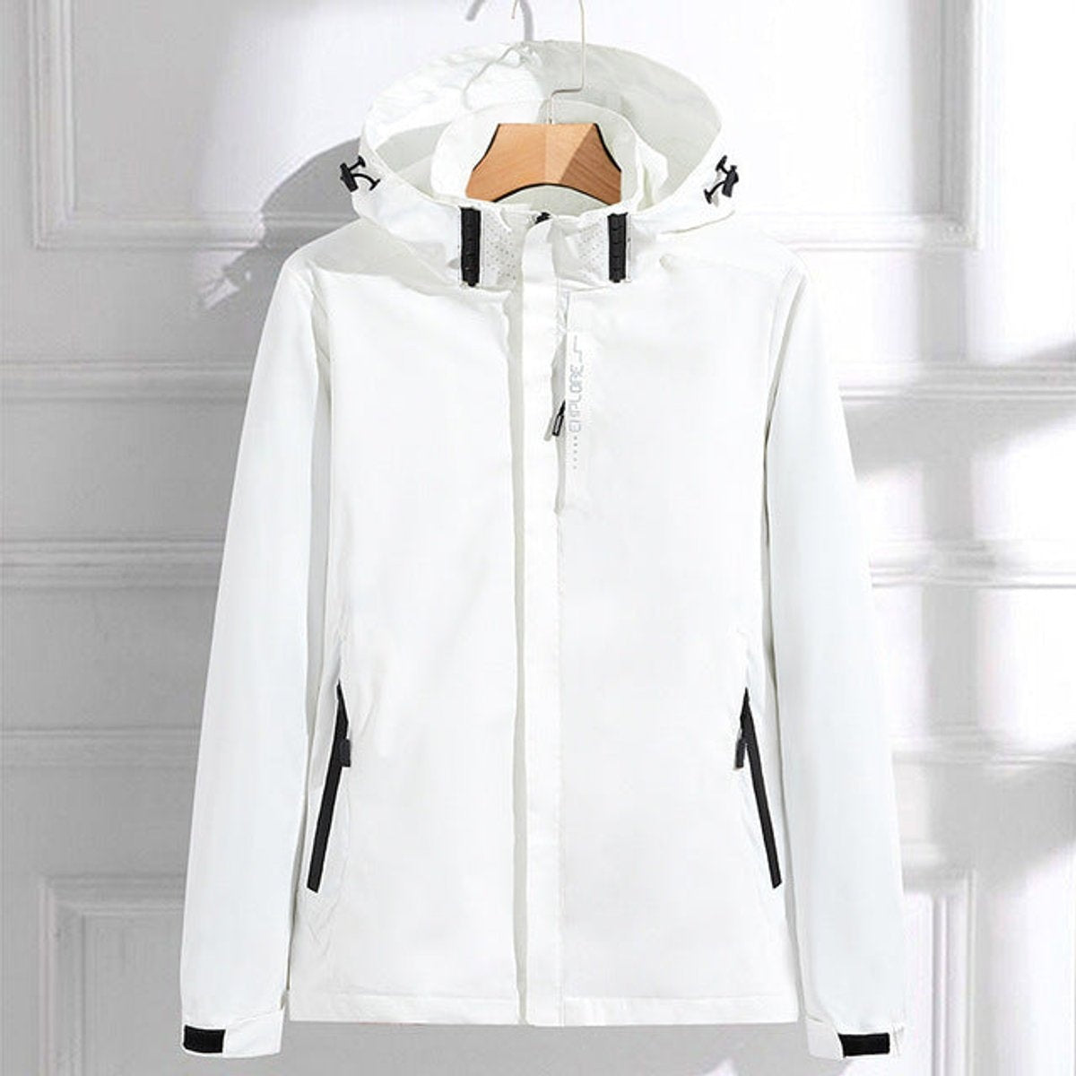Garazi | Chaqueta Impermeable con Capucha Mujer Cortavientos