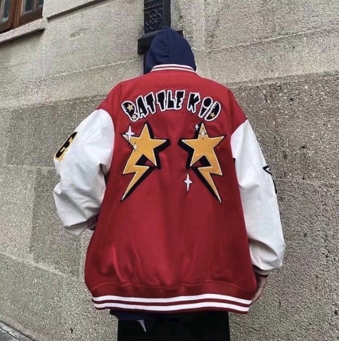 Zeus | Varsity Jacket Hombre Bordado Oversize