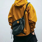 Damián | Chubasquero Hombre Impermeable con Capucha Múltiples Bolsillos