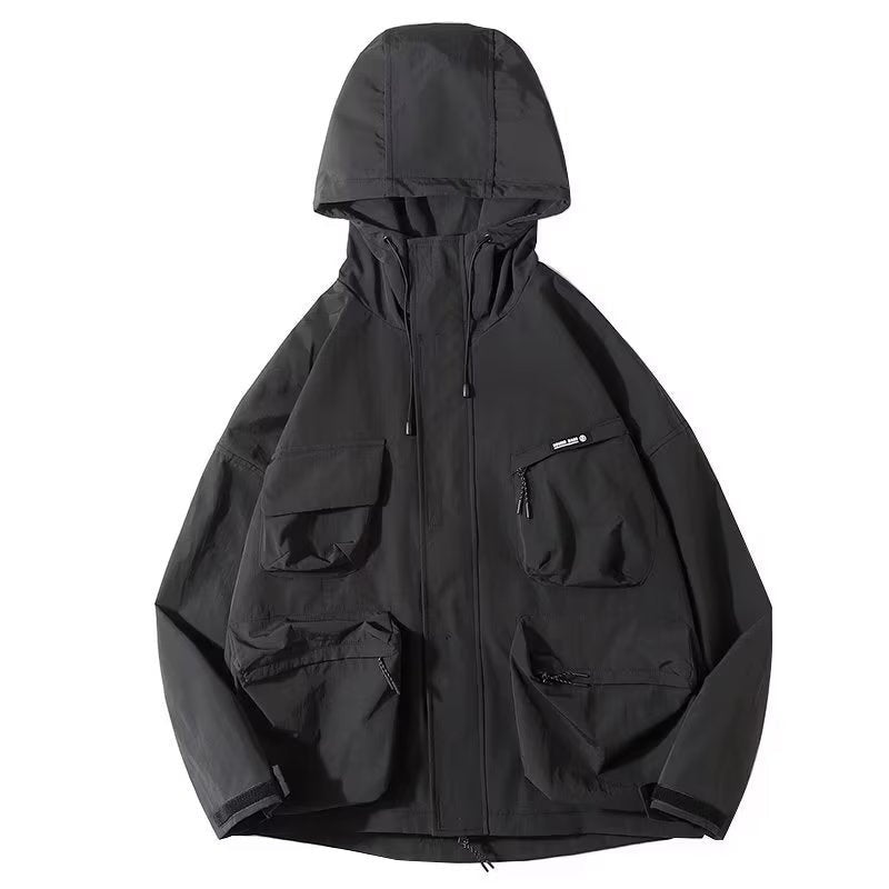 Damián | Chubasquero Hombre Impermeable con Capucha Múltiples Bolsillos