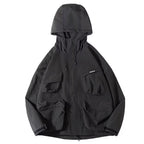 Damián | Chubasquero Hombre Impermeable con Capucha Múltiples Bolsillos