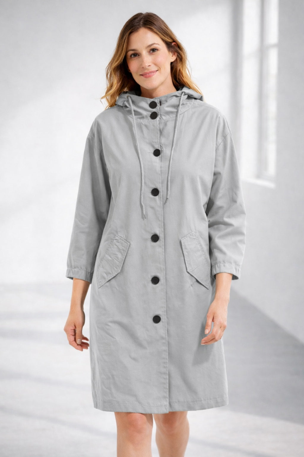 Luz | Chaqueta Larga con Capucha Mujer Botones Manga 3/4