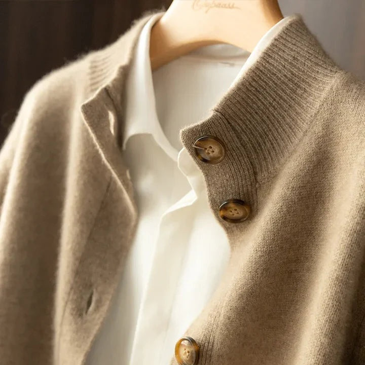 Natalia | Jersey Fino de Lana Mujer Cuello Medio con Botones