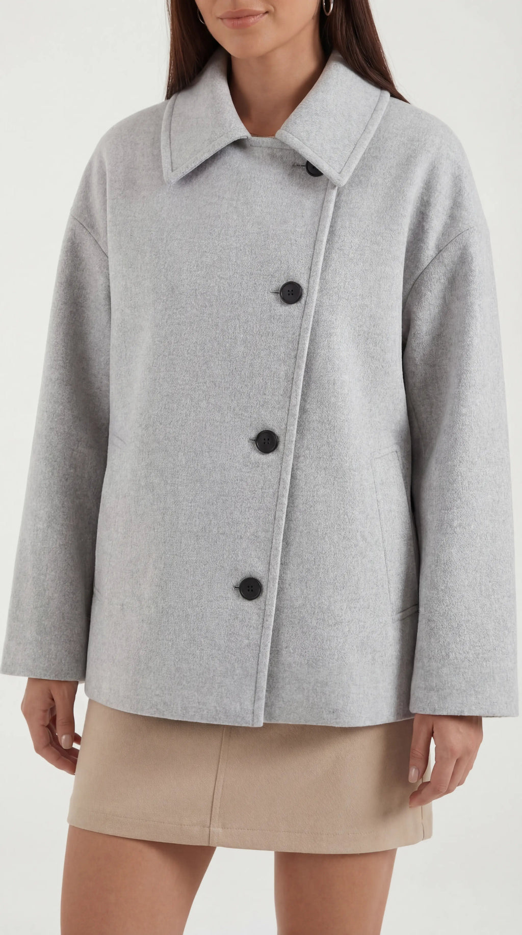 Amanda – Abrigo Asimétrico Oversize Caqui