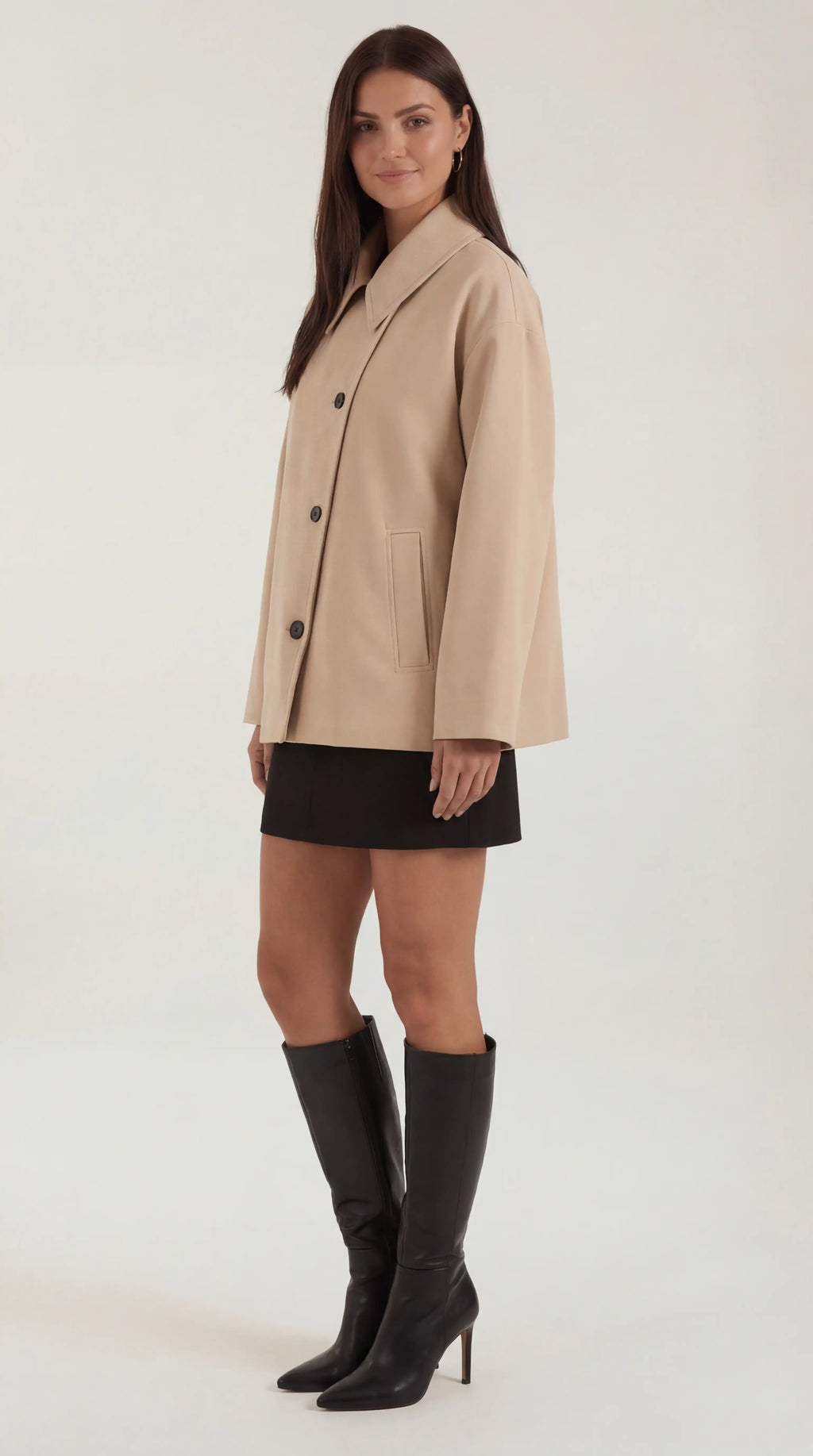 Amanda – Abrigo Asimétrico Oversize Caqui