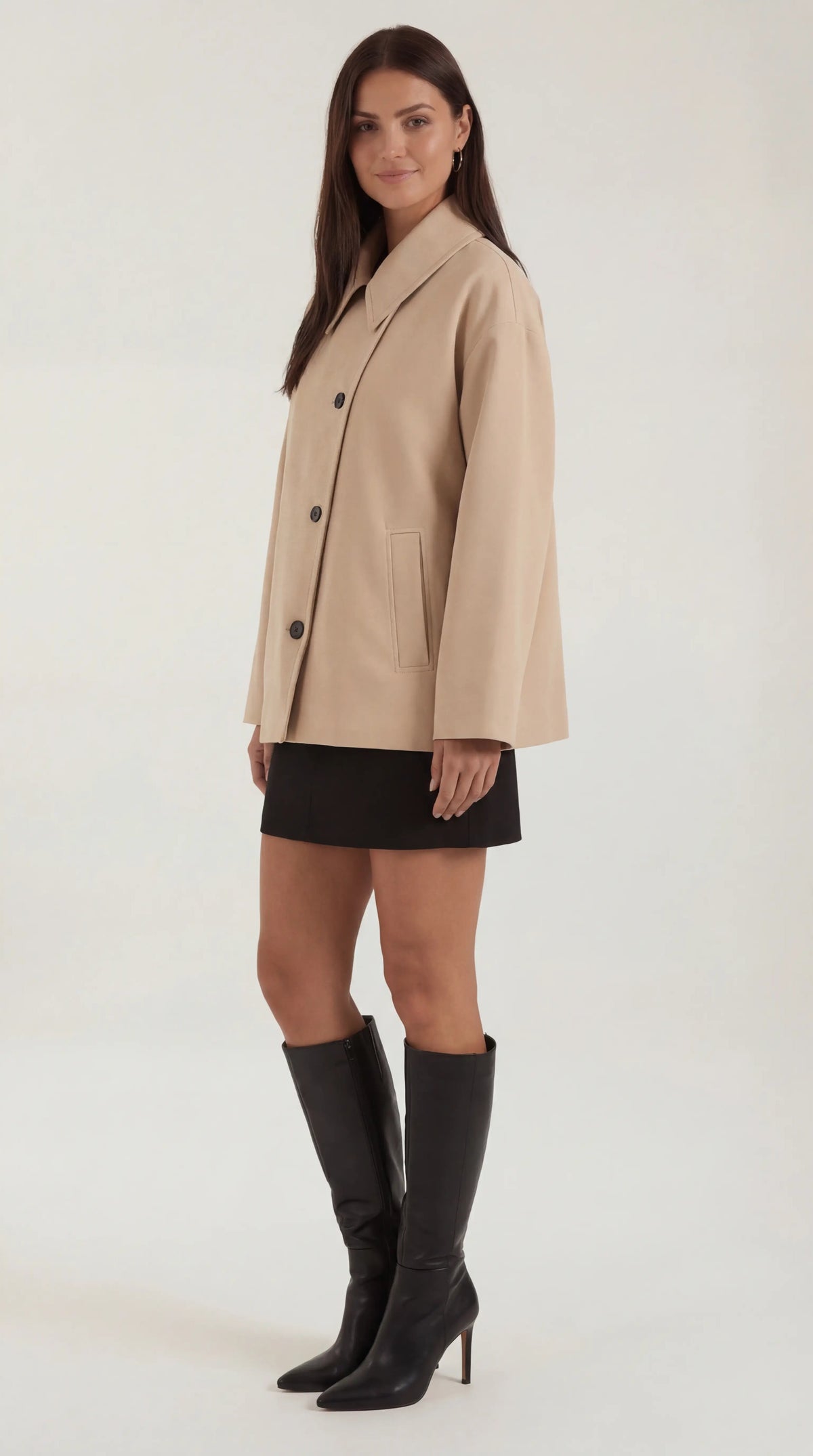 Amanda – Abrigo Asimétrico Oversize Caqui