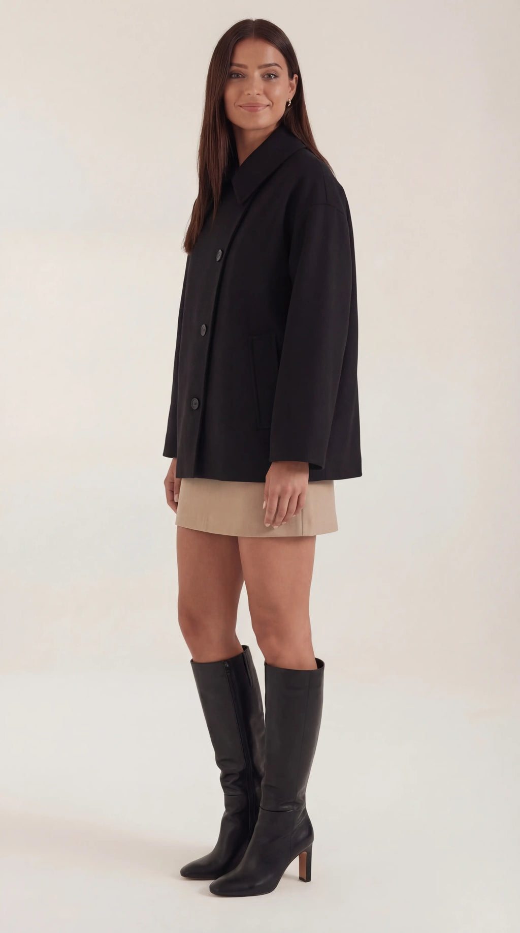 Amanda – Abrigo Asimétrico Oversize Caqui