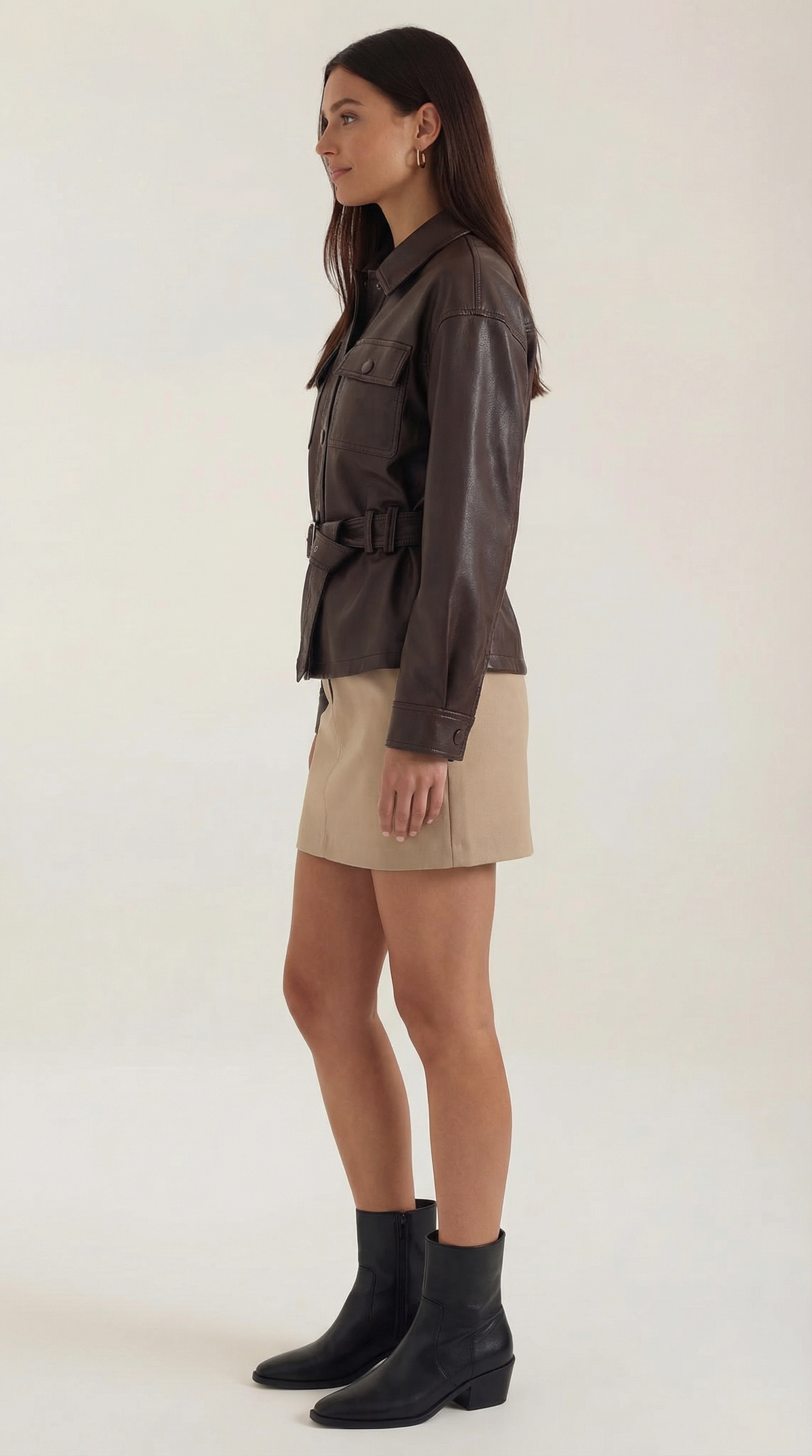Christina – Chaqueta de PU Negra con Cinturón