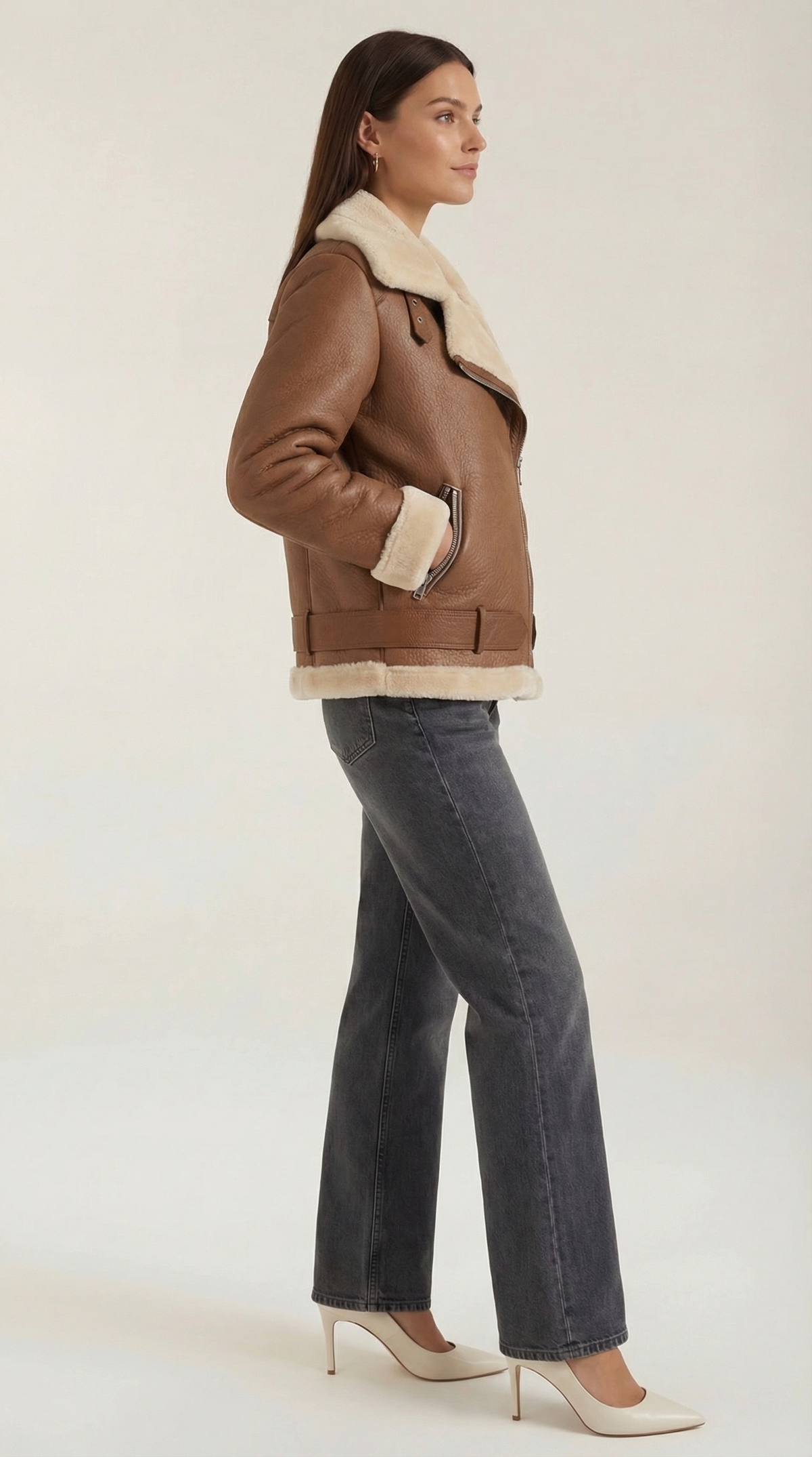 Christine – Chaqueta Polar Negra con Cinturón