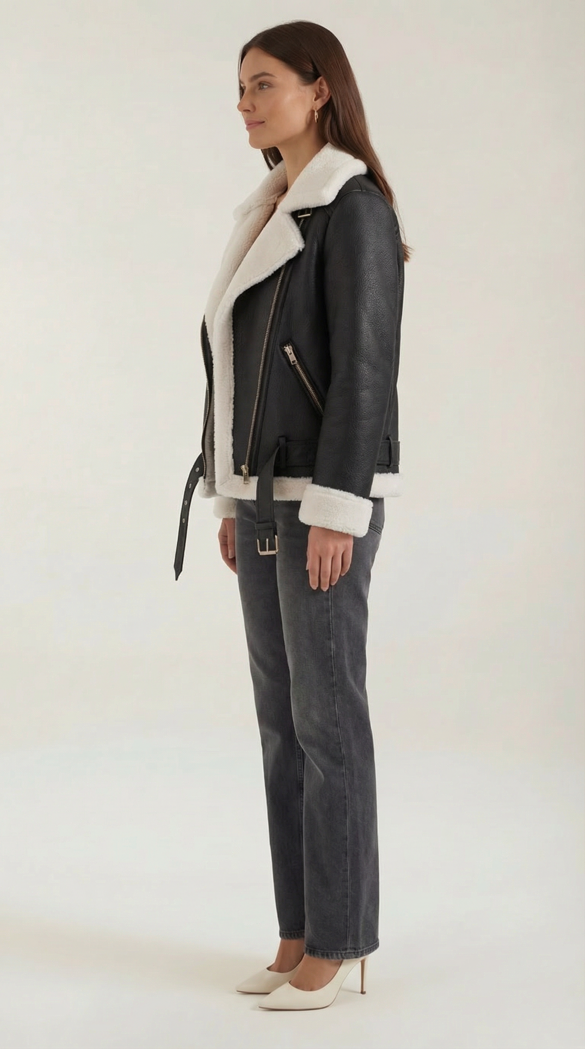 Christine – Chaqueta Polar Negra con Cinturón