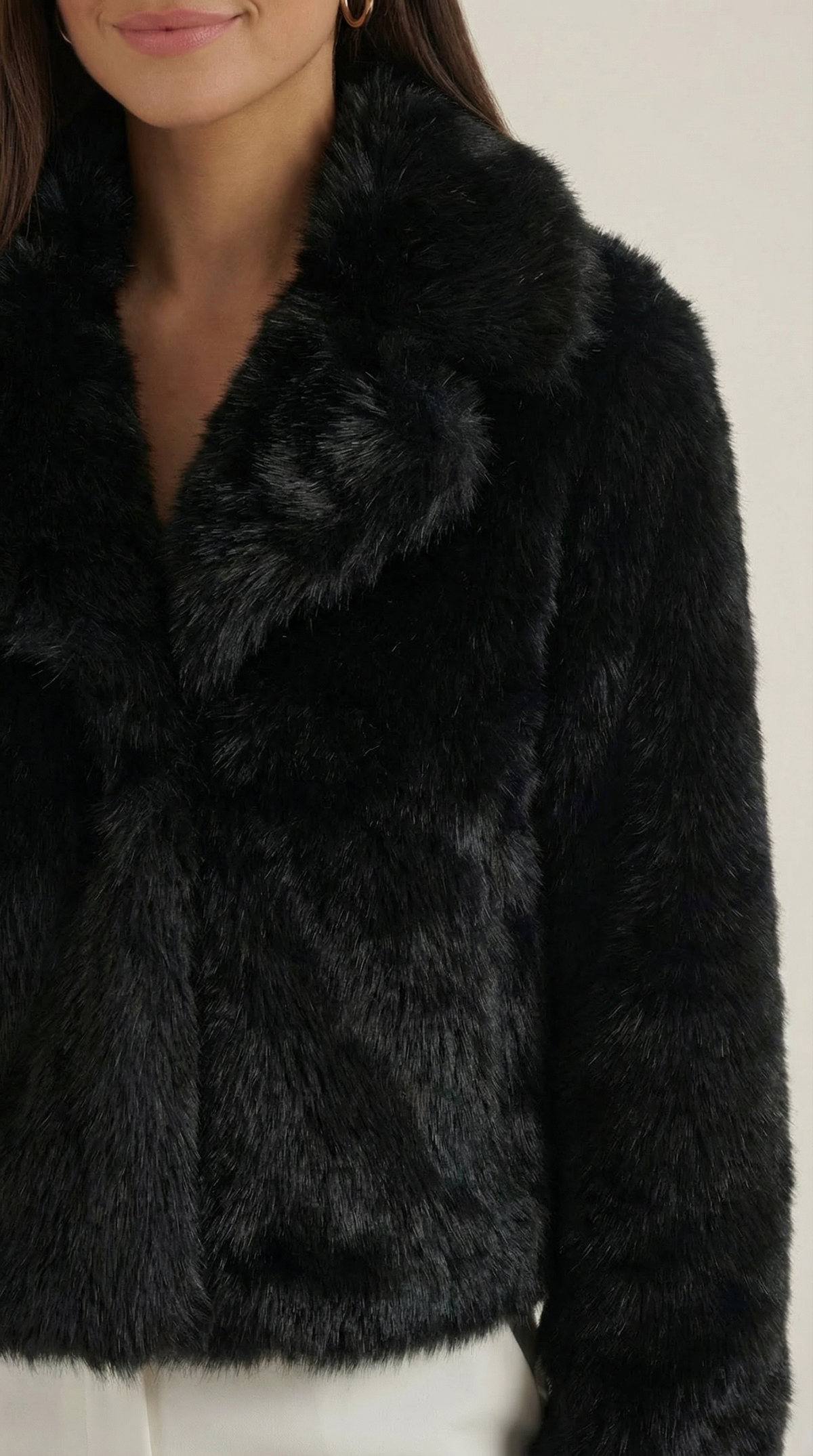 Debra – Chaqueta de Pelo Sintético Negra