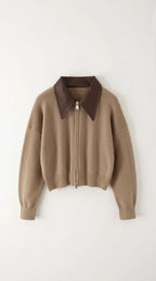 Irene – Chaqueta de Punto Corta con Cuello