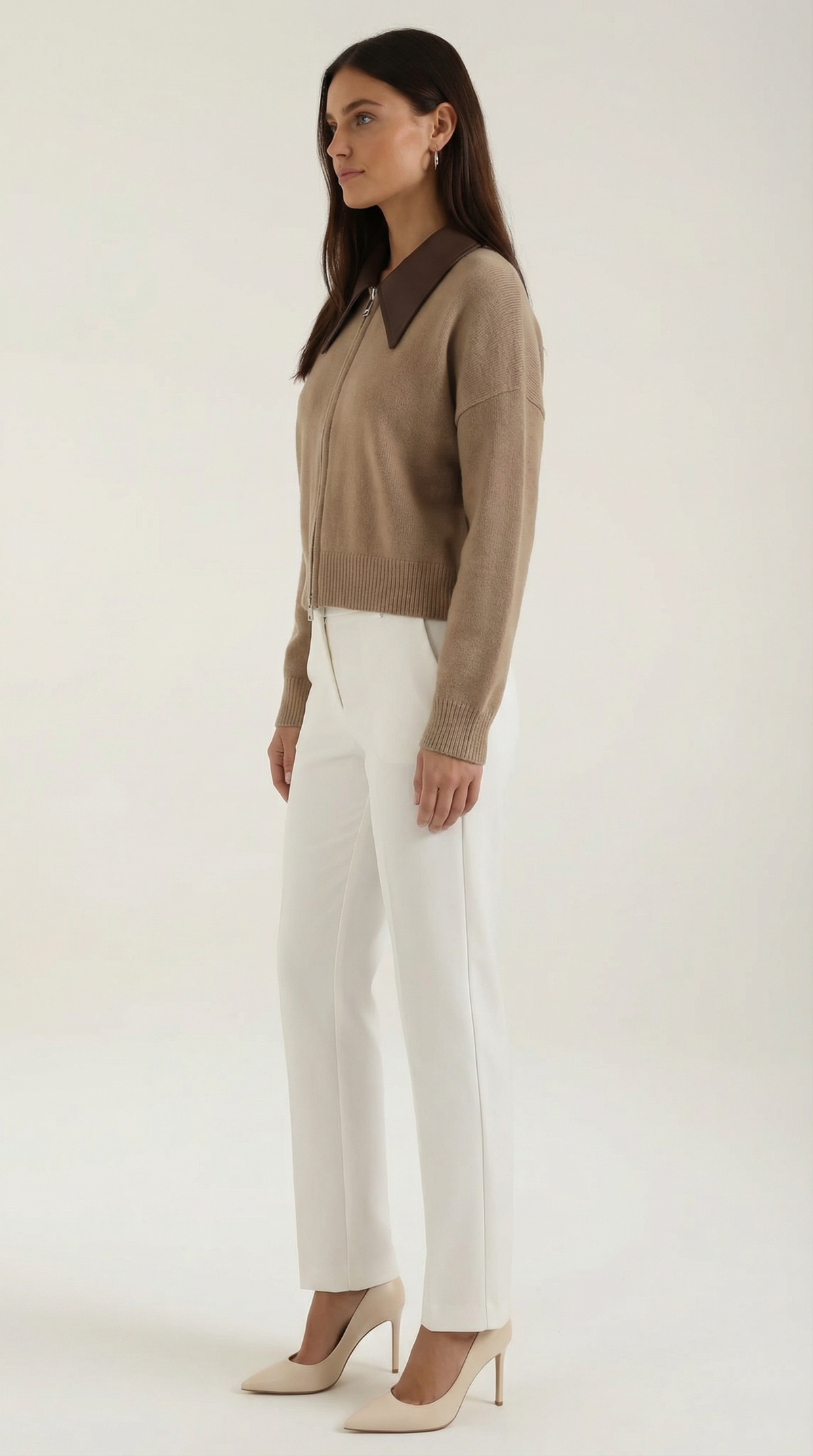 Irene – Chaqueta de Punto Corta con Cuello