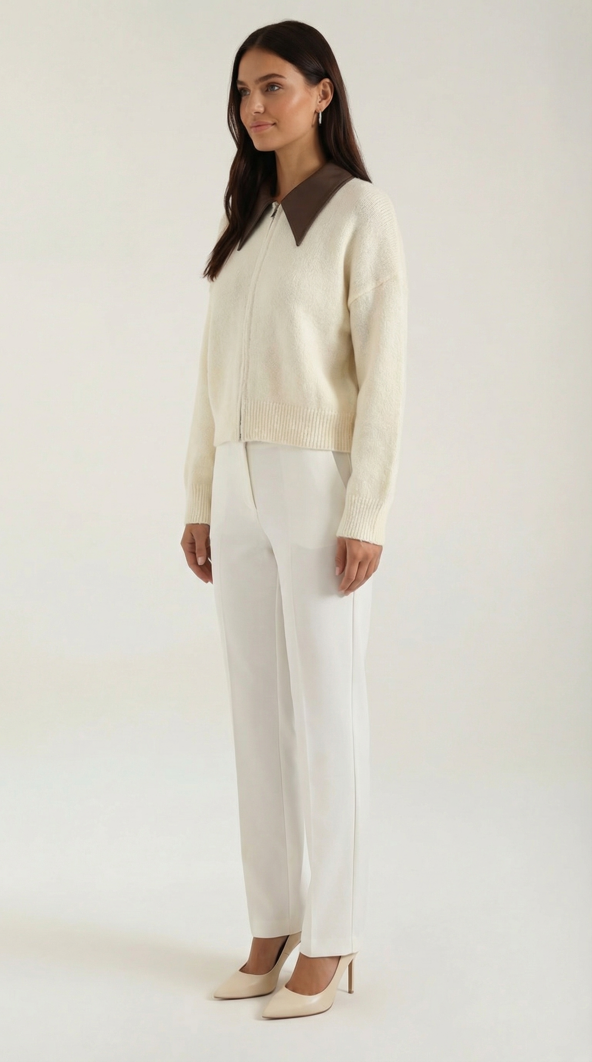 Irene – Chaqueta de Punto Corta con Cuello