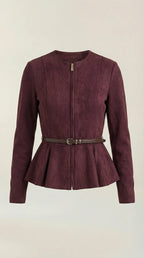 Josie – Chaqueta Burdeos con Detalle Peplum