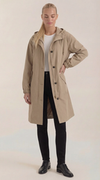 Margie – Chaqueta Impermeable Negra con Capucha