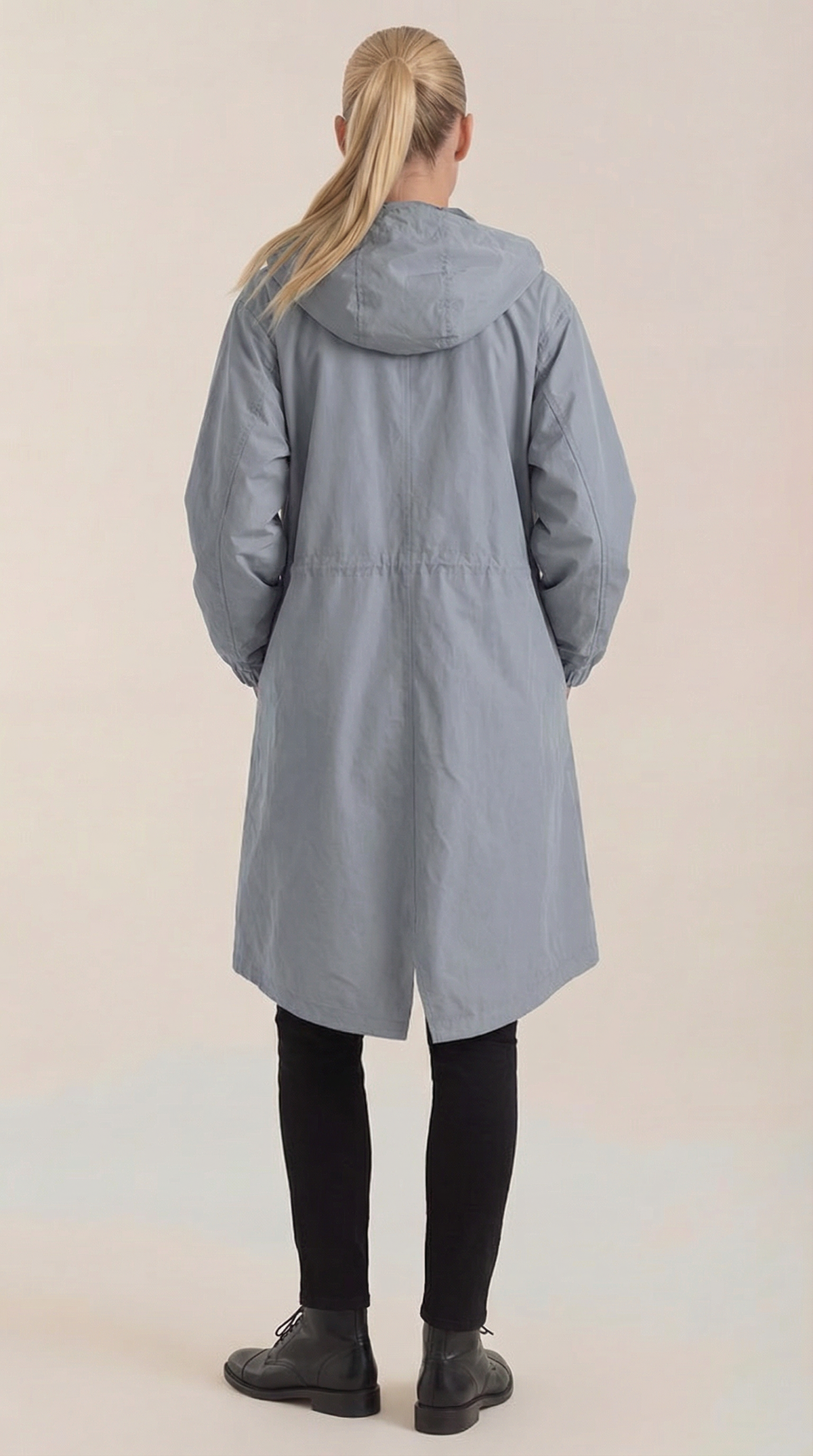 Margie – Chaqueta Impermeable Negra con Capucha