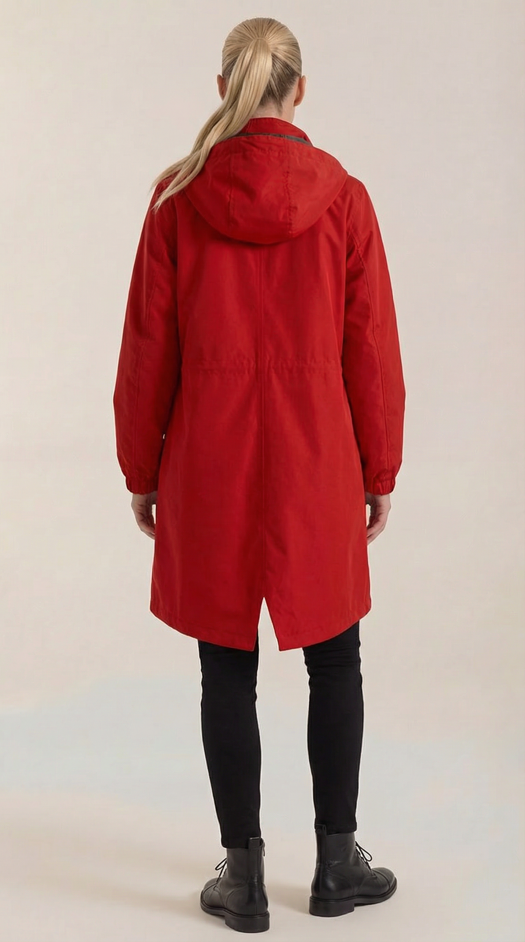 Margie – Chaqueta Impermeable Negra con Capucha
