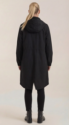 Margie – Chaqueta Impermeable Negra con Capucha