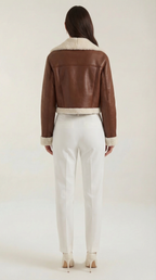 Marie – Chaqueta Polar Corta Negra