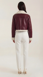 Marie – Chaqueta Polar Corta Negra