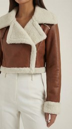 Marie – Chaqueta Polar Corta Negra