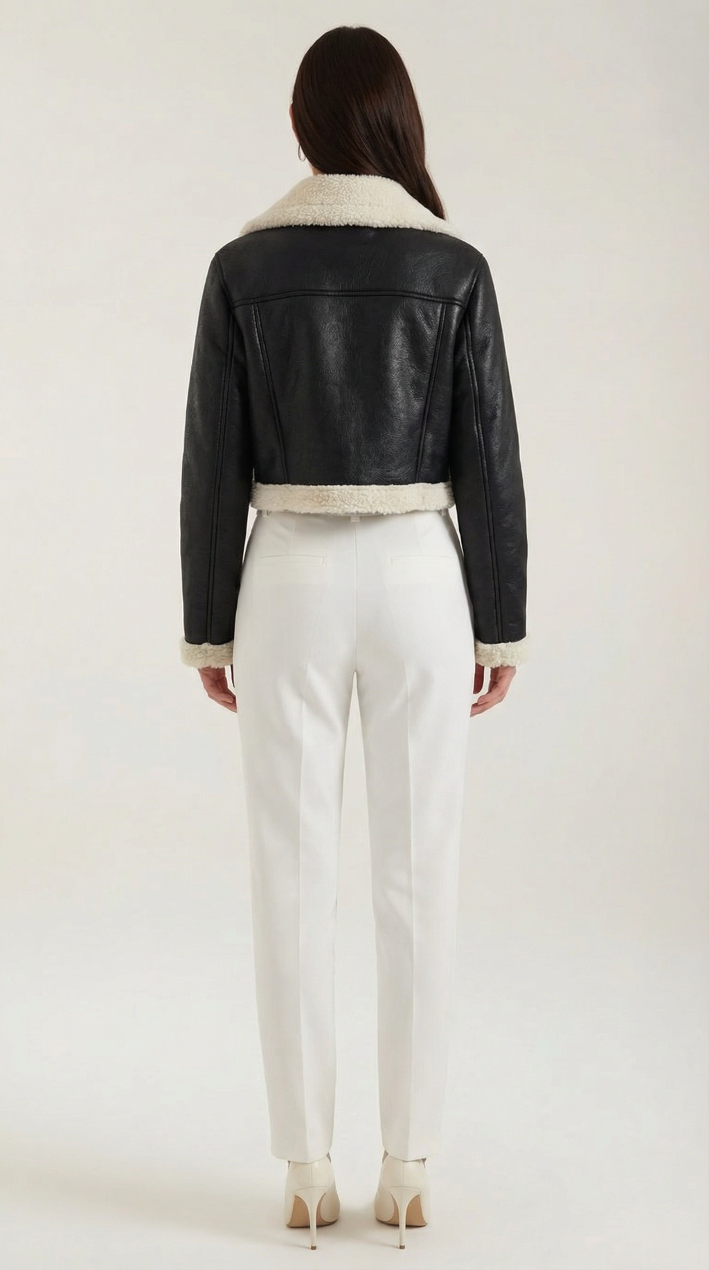 Marie – Chaqueta Polar Corta Negra