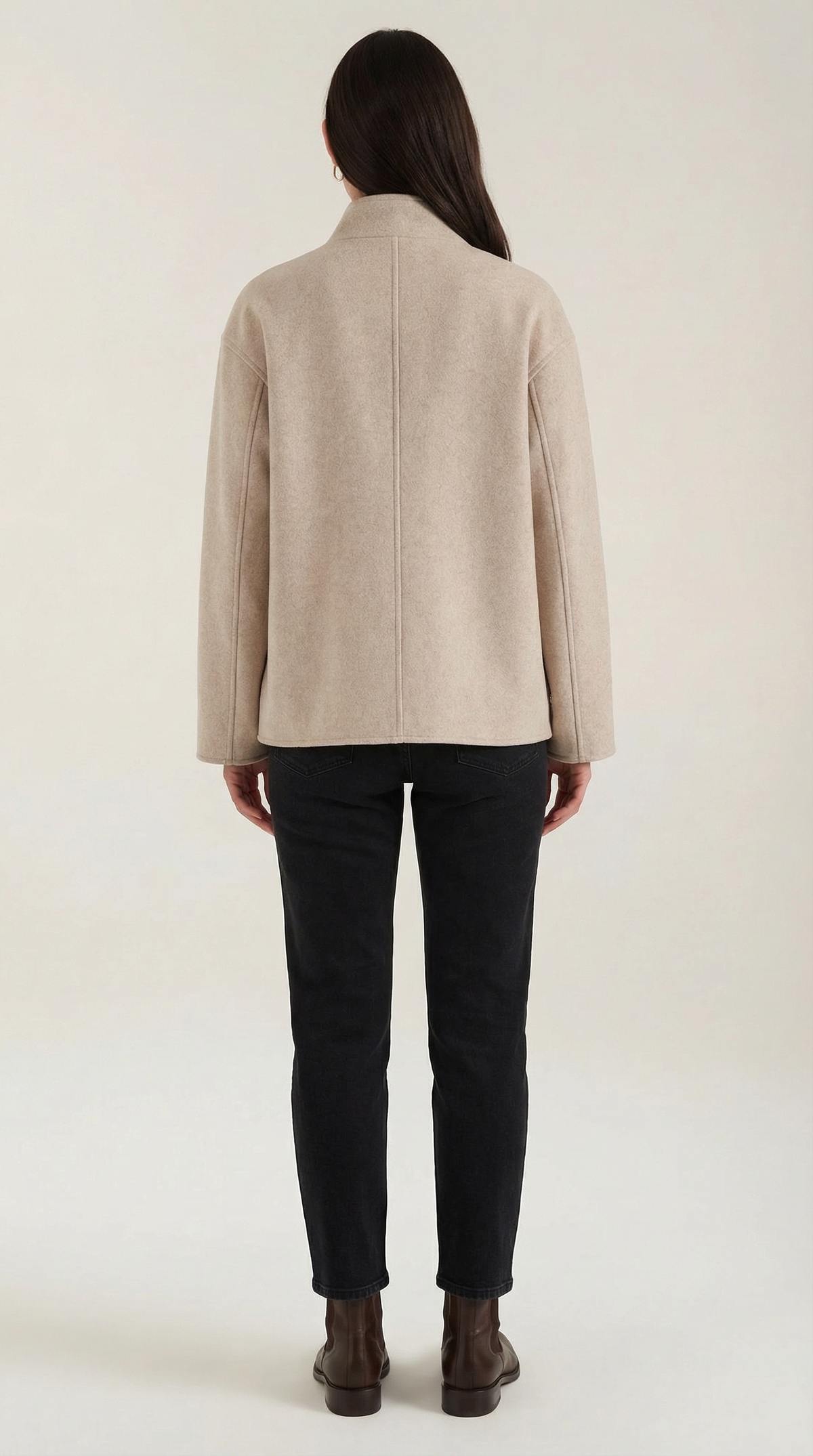Pamela – Chaqueta Oversize Beige con Botones