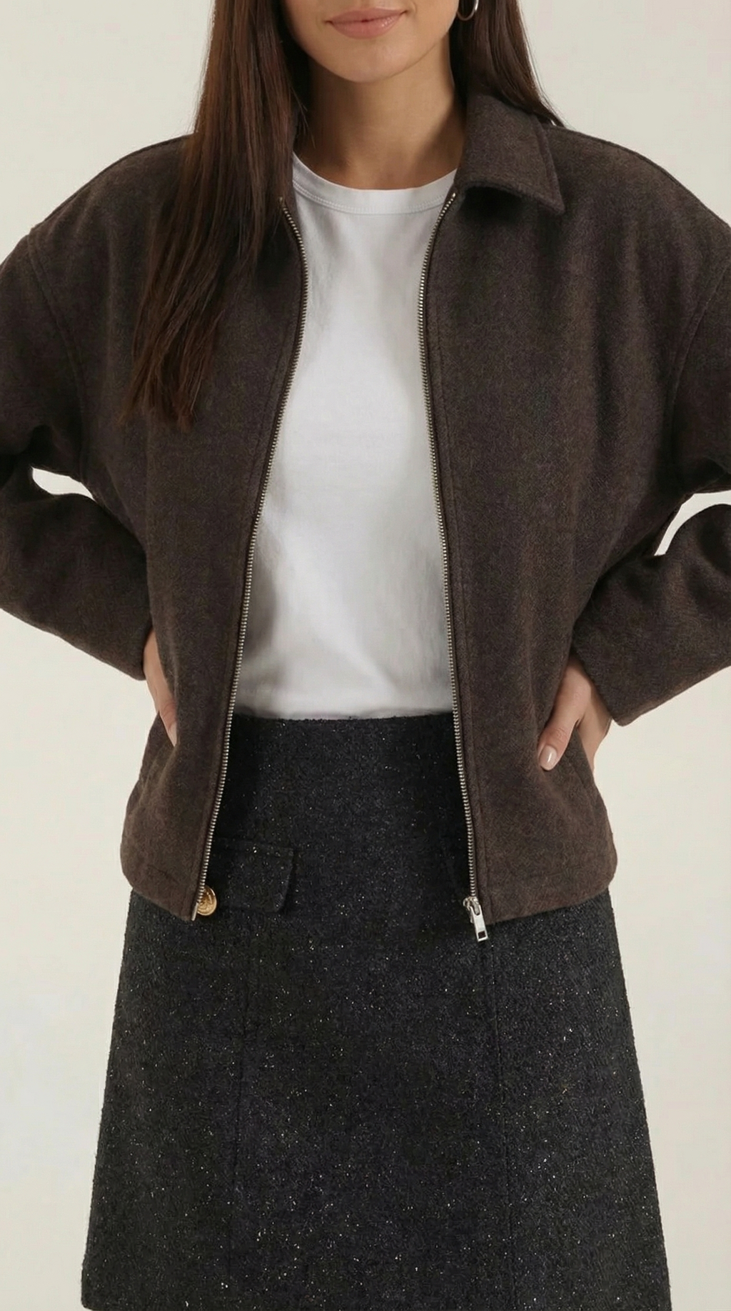 Teresa – Chaqueta Marrón con Cierre de Cremallera