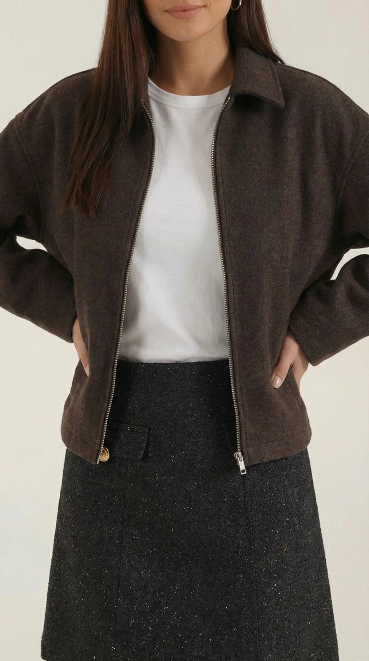 Teresa – Chaqueta Marrón con Cierre de Cremallera