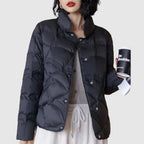 Verónica | Chaqueta de Plumas Corta Mujer Cuello Alto Botones