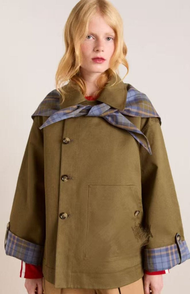 Uxue | Gabardina Corta Mujer Oversized Forro Escocés Doble Botonadura